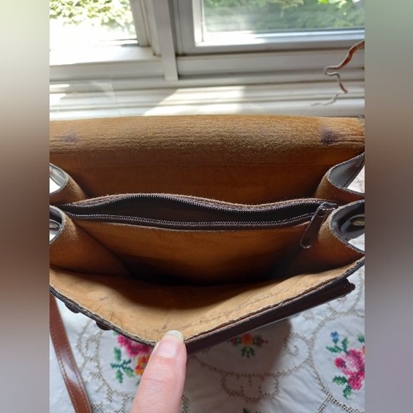 Leather handbag - Picture 3 of 15